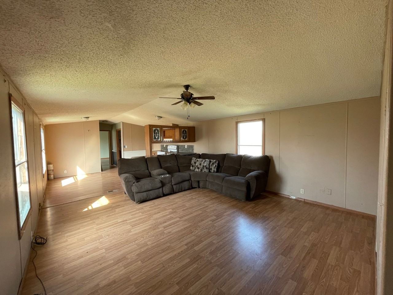 445 Pigeon Rd - Photo 3 of 8