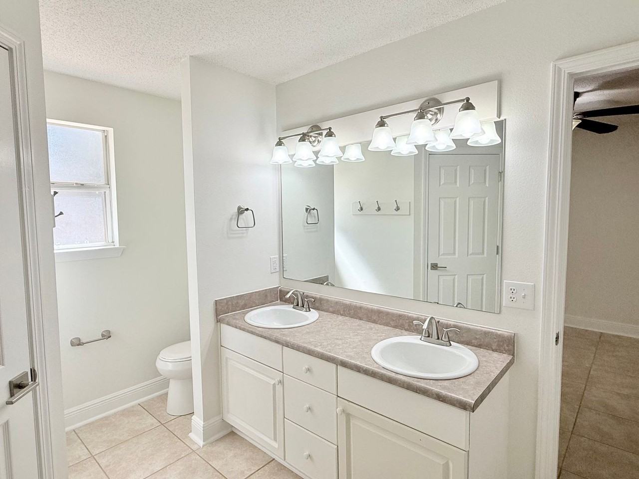 4219 Crosswinds Dr - Photo 7 of 15