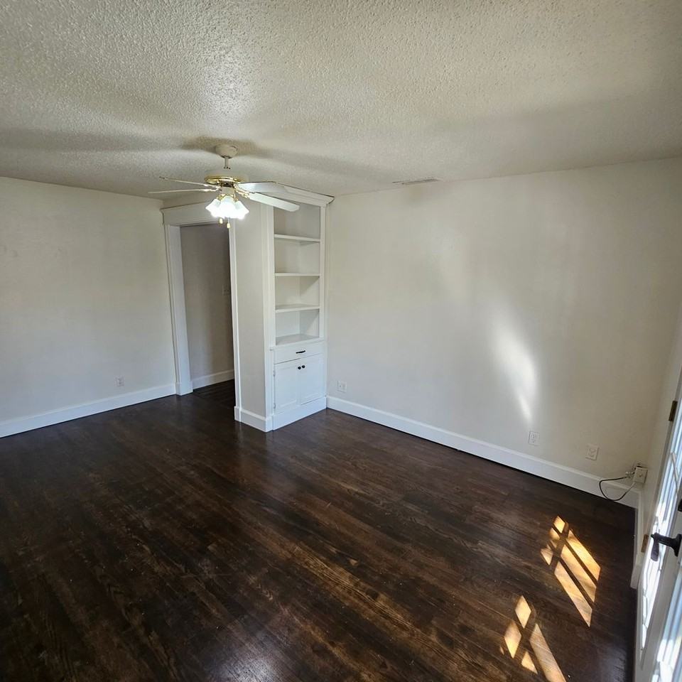 5919 Harvest Hill Rd #2085 - Photo 5 of 20