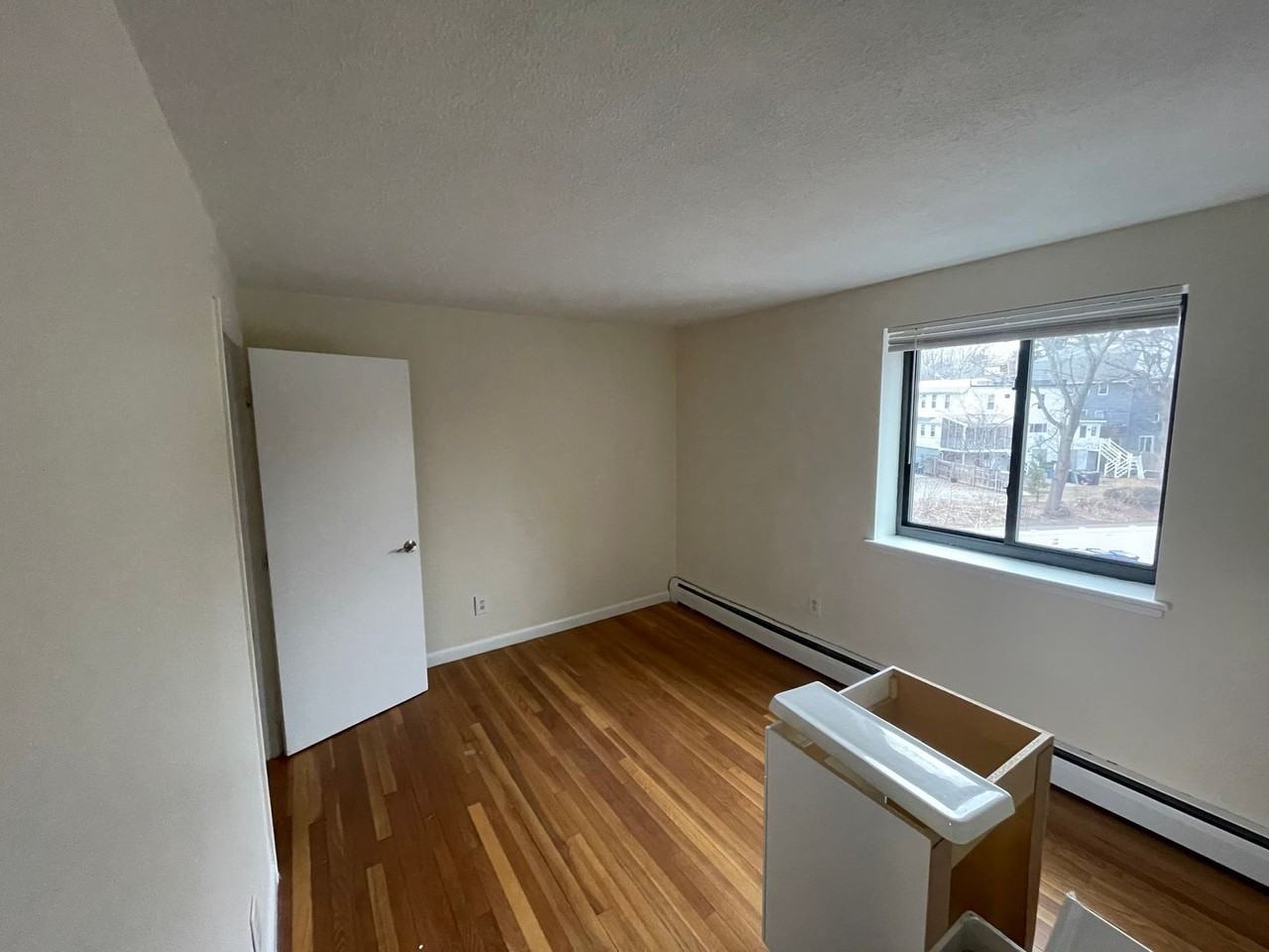 64 Homer Ave - Photo 4 of 7