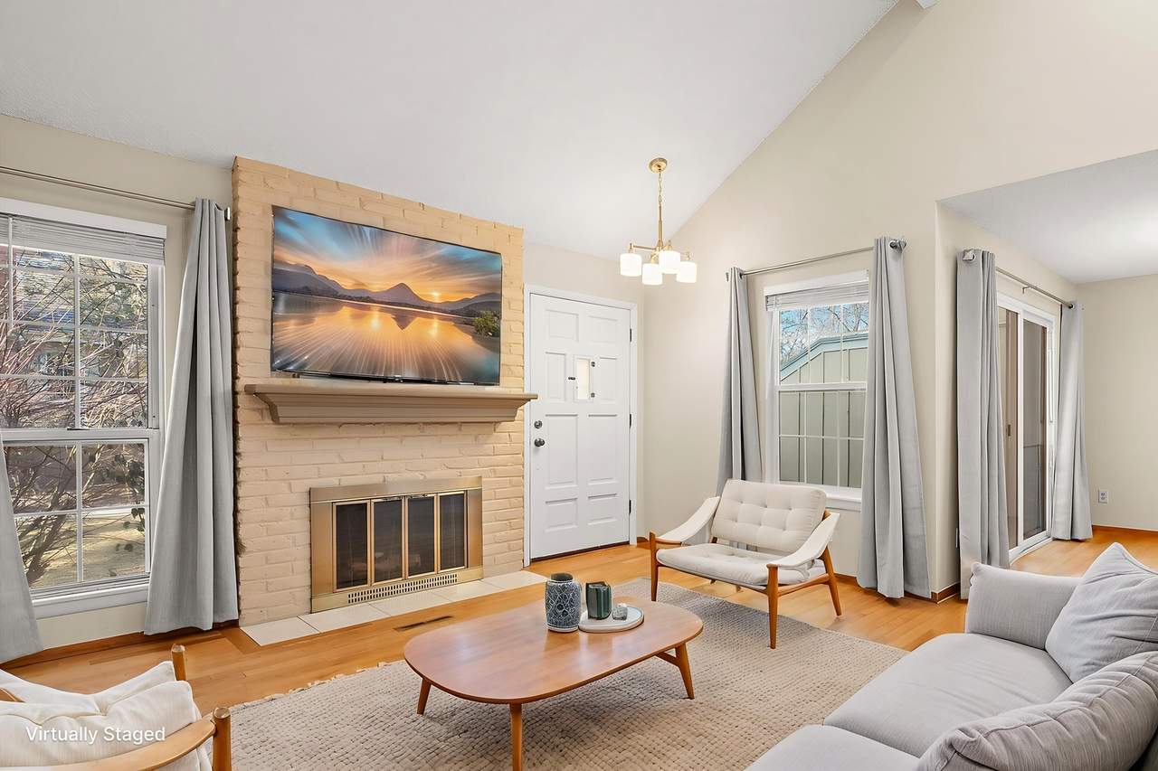 9957 Grove Way - Photo 2 of 26