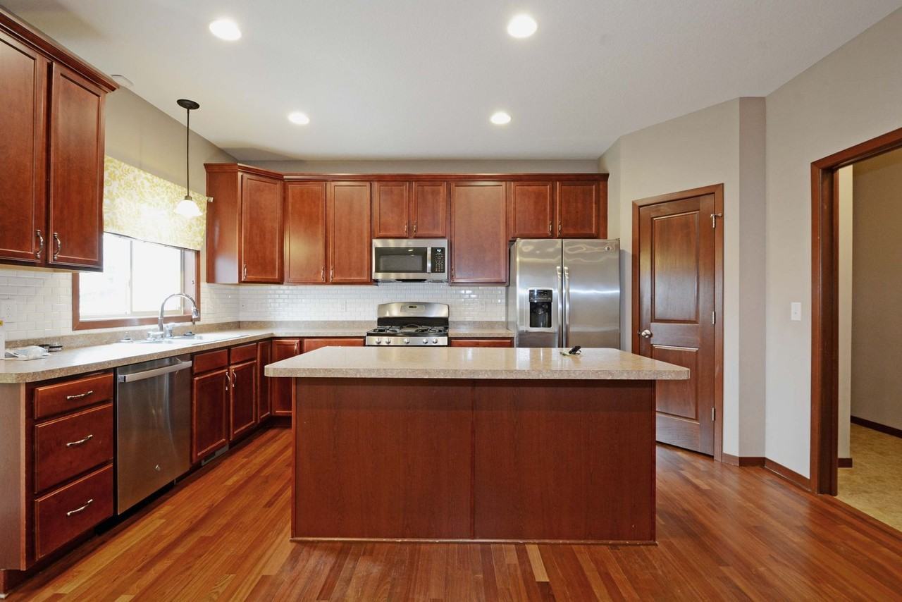 534 Appaloosa Ave - Photo 2 of 23