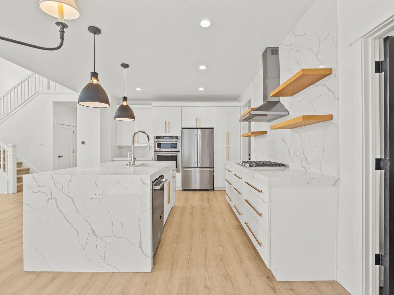 136 N Desert Sage Dr - Photo 7 of 50