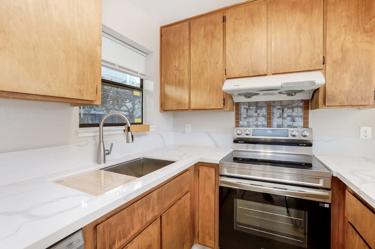 19 Blair Ter - Photo 7 of 35