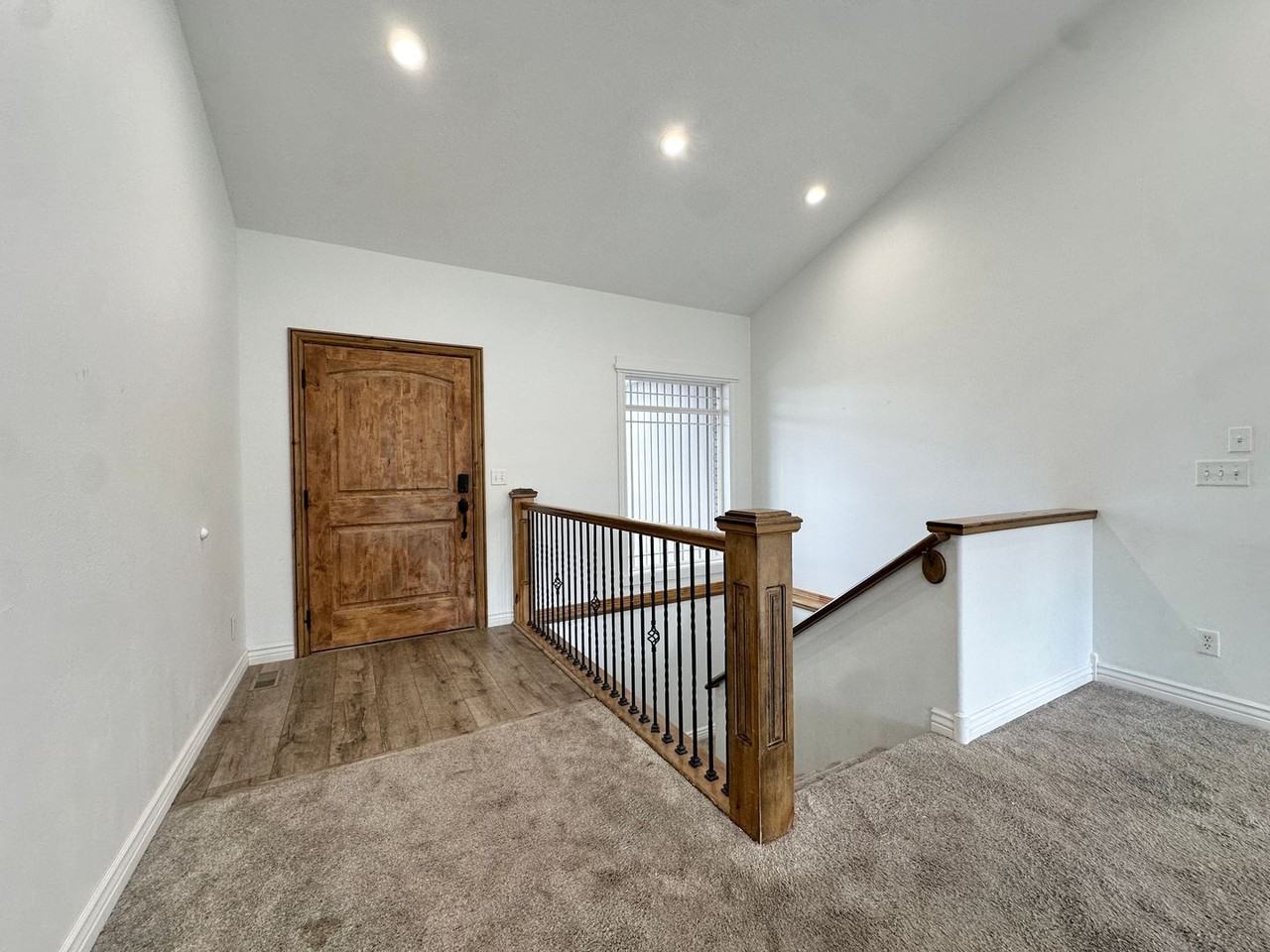 624 Centennial Loop - Photo 7 of 28