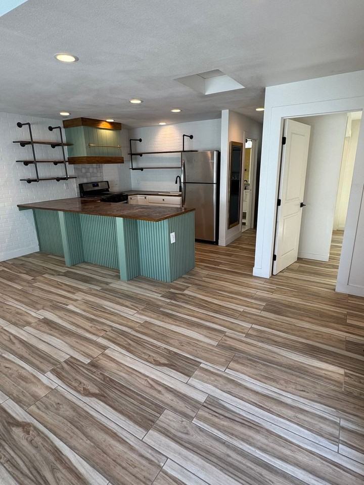 2674 E Washington St #2674 - Photo 5 of 23