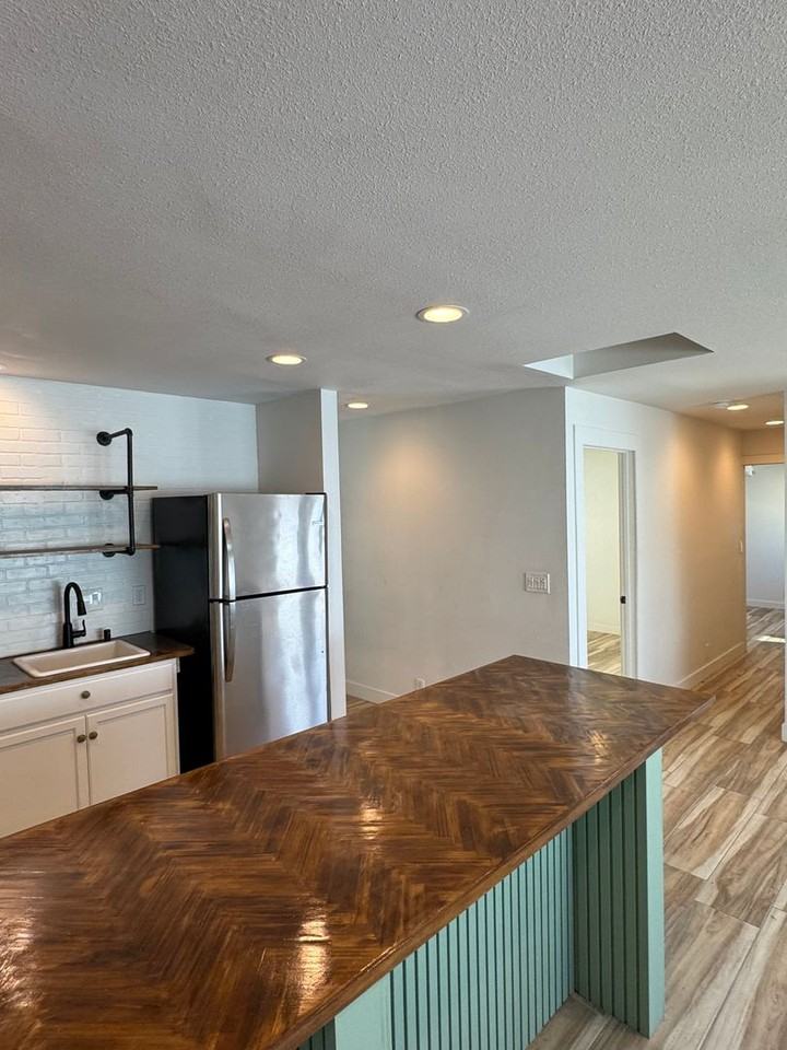 2674 E Washington St #2674 - Photo 7 of 23