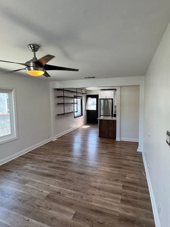 2672 E Washington St #2672 - Photo 2 of 33