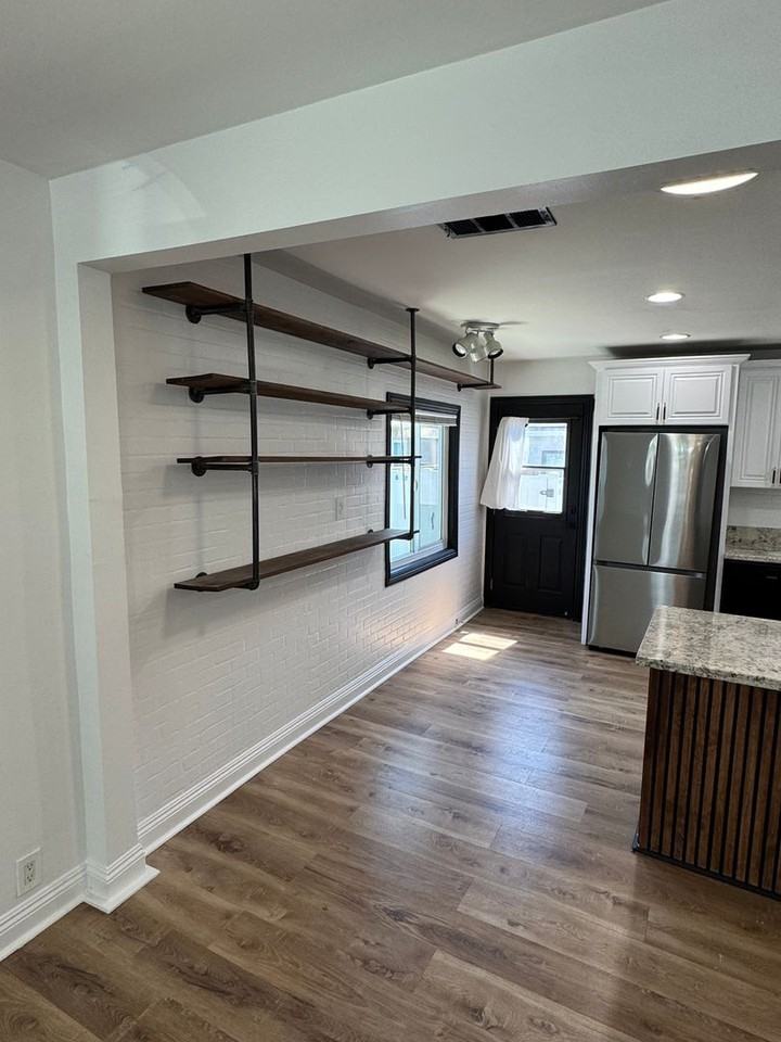 2672 E Washington St #2672 - Photo 4 of 33