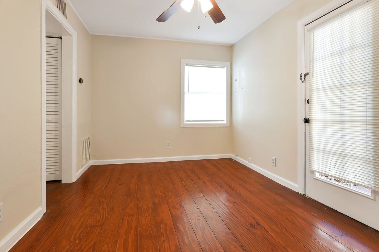 325 Ohio Pl - Photo 5 of 8