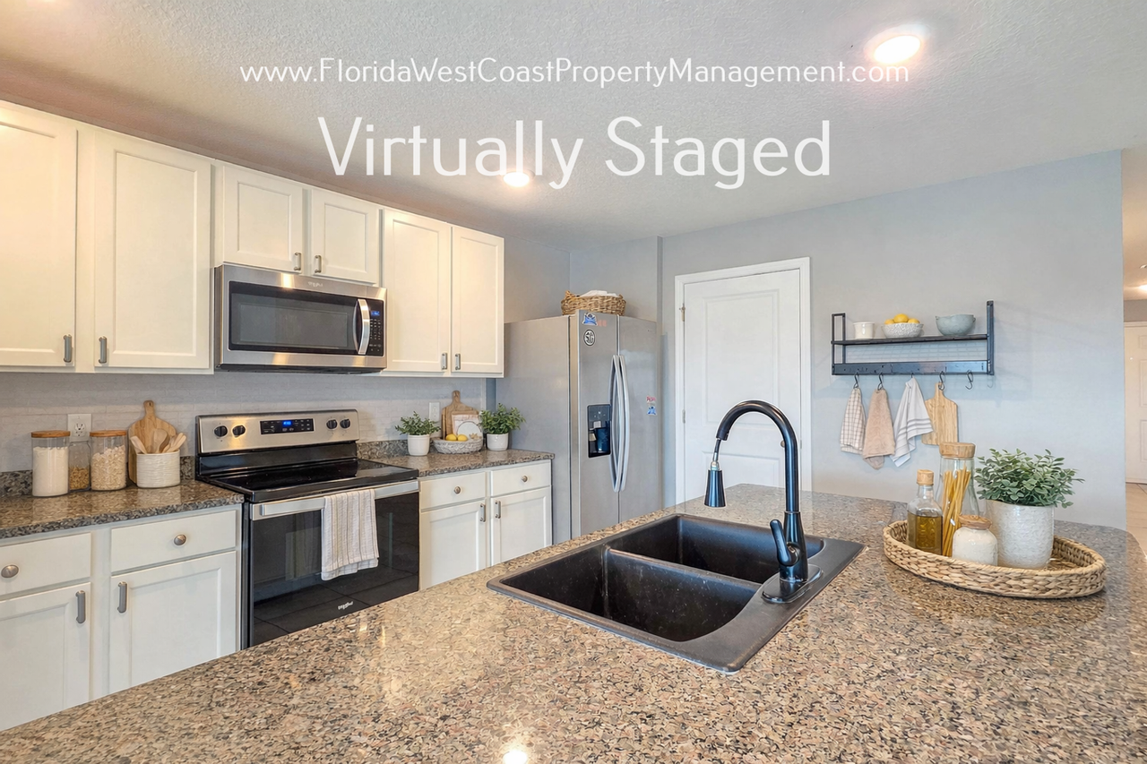 12171 Kingsley Trl - Photo 2 of 50