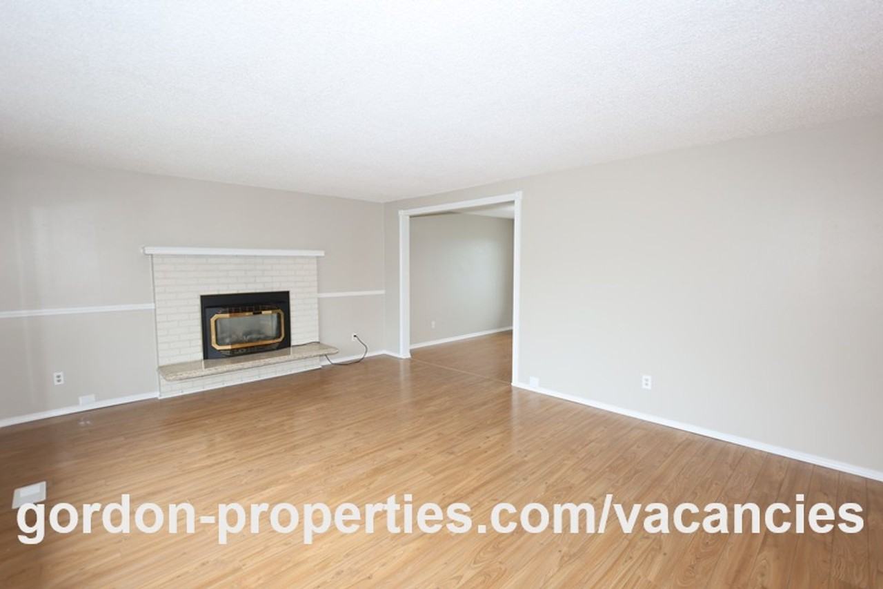 2793 Ne 22nd Ct - Photo 4 of 50