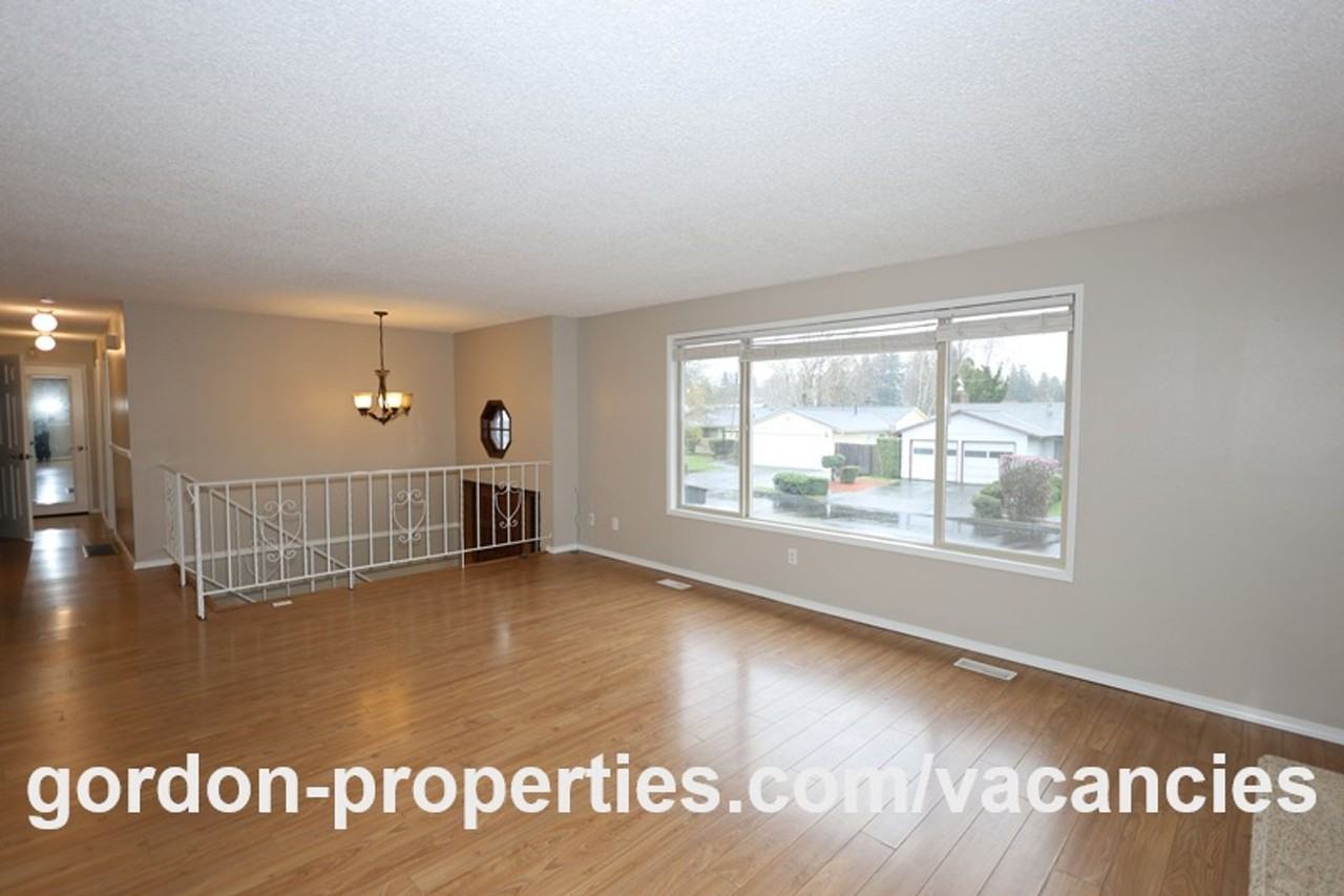 2793 Ne 22nd Ct - Photo 6 of 50