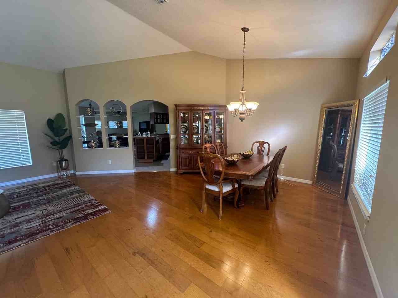 5303 Sw 88th Pl - Photo 5 of 17