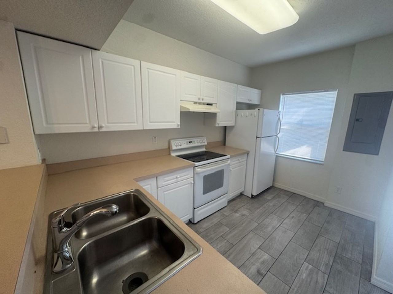 4330 Har Paul Cir - Photo 2 of 18