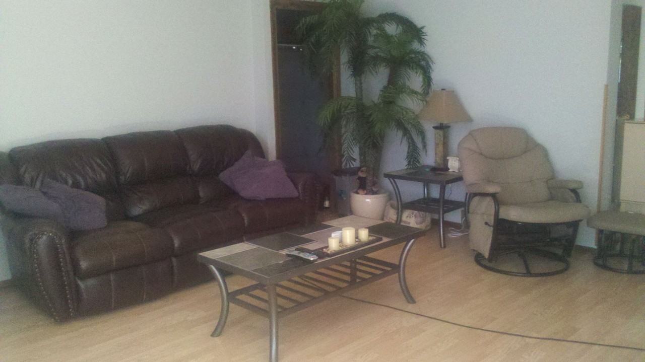 808 Coleman St - Photo 3 of 11