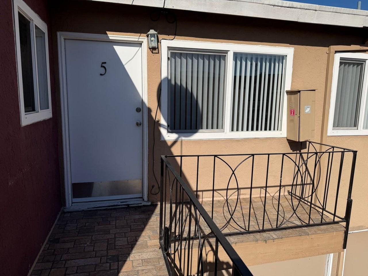 817 Baden Ave #5 - Photo 5 of 5