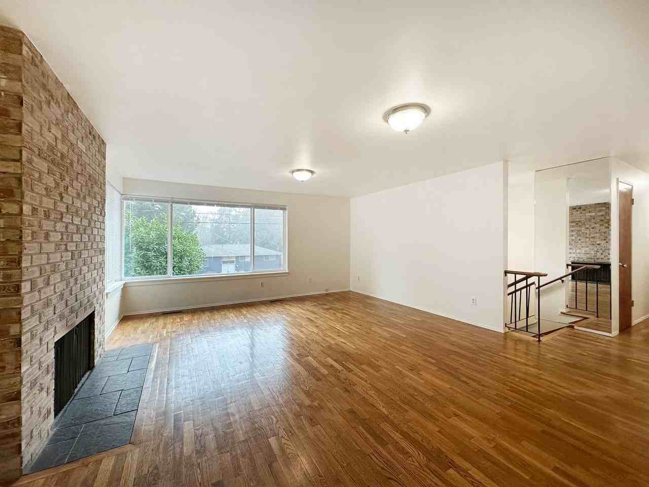 10023 38th Ave Ne - Photo 6 of 26