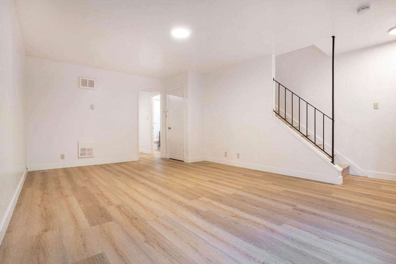 1117 Park Ave #D - Photo 3 of 10