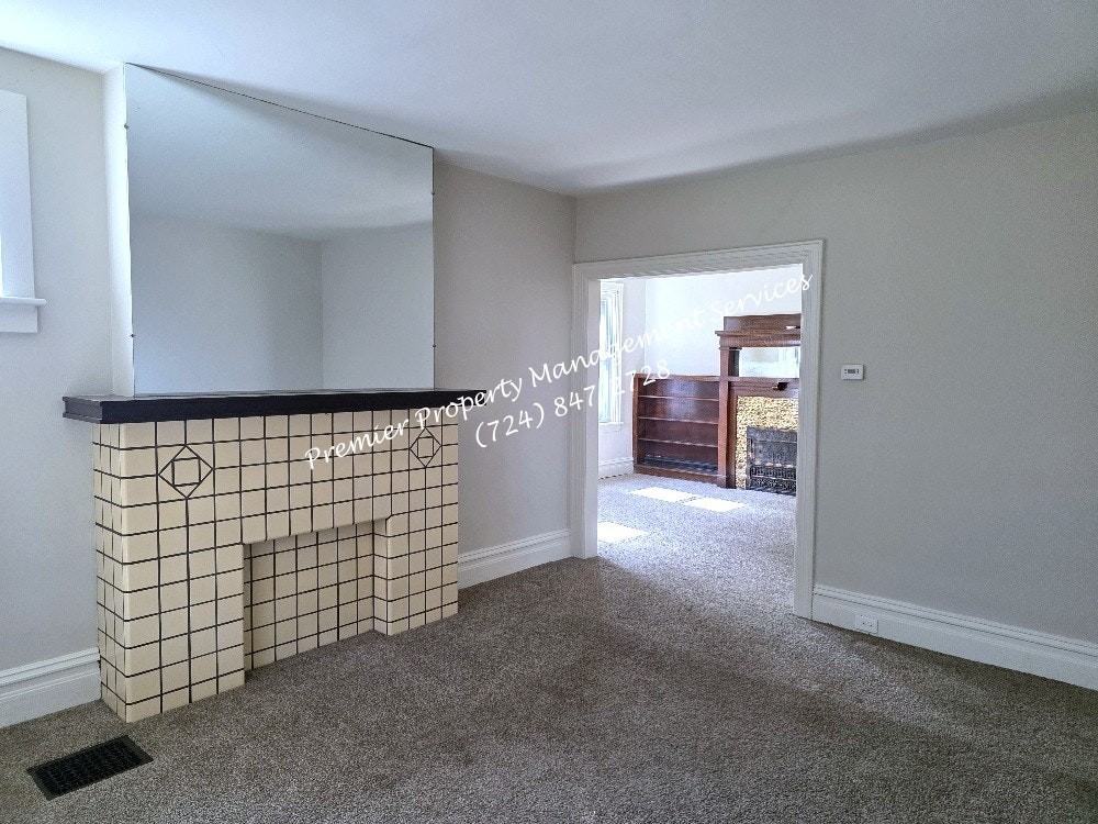 1307 9th Avenue - Photo 4 of 22