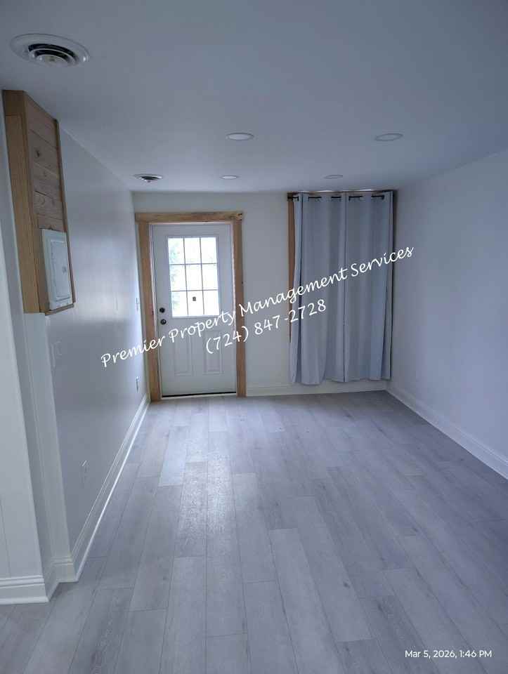 906 Clyde Street - Photo 6 of 20