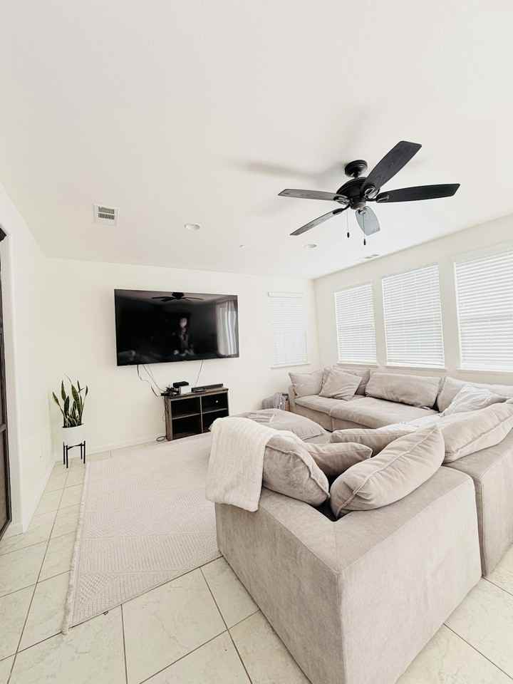 3530 Cydonia Court - Photo 7 of 30