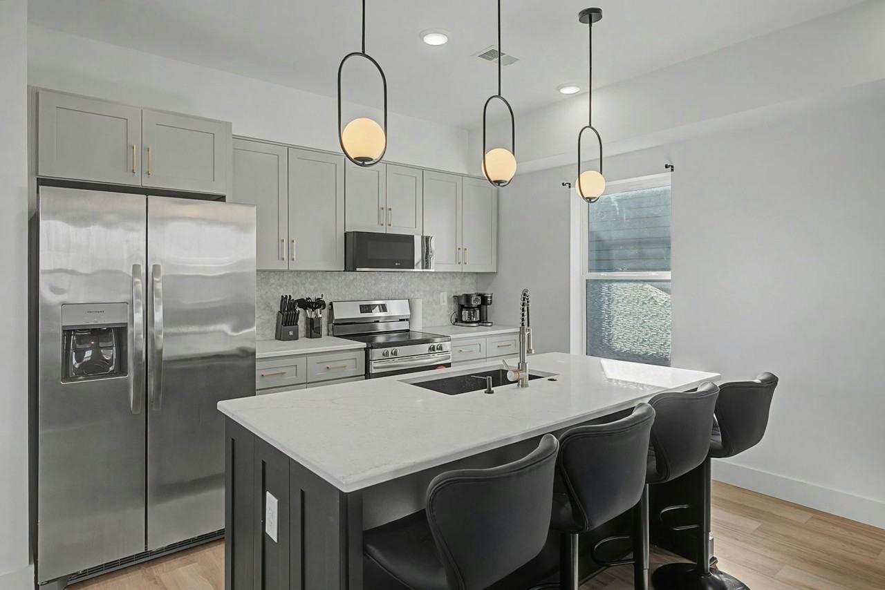 1241 North Avondale Circle #121 - Photo 4 of 28