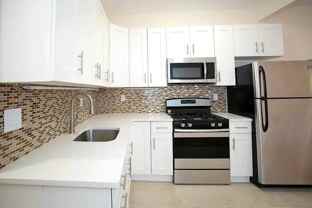 60 Clarkson Ave #1O - Photo 1 of 1