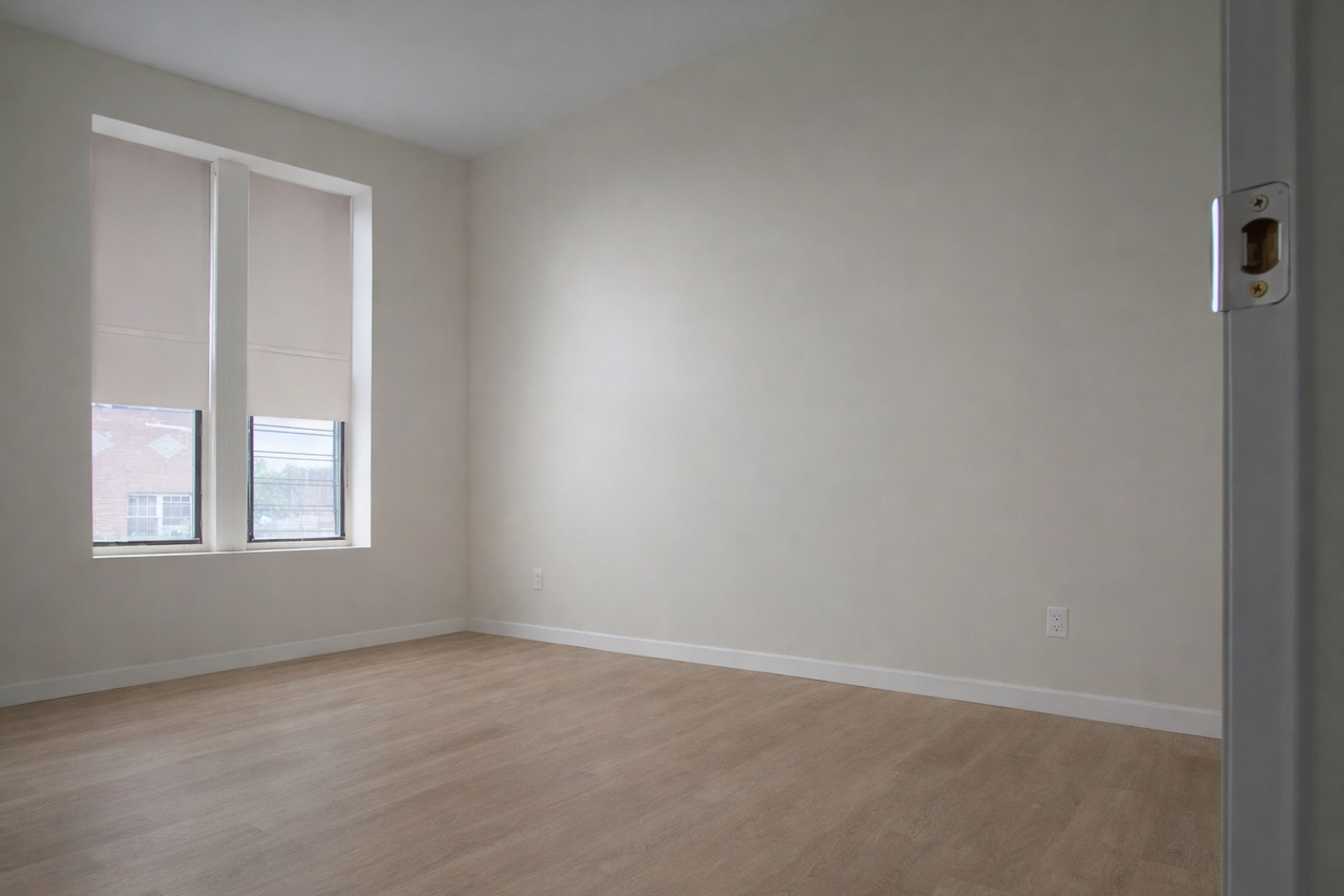 553 Hinsdale St #B4 - Photo 4 of 5