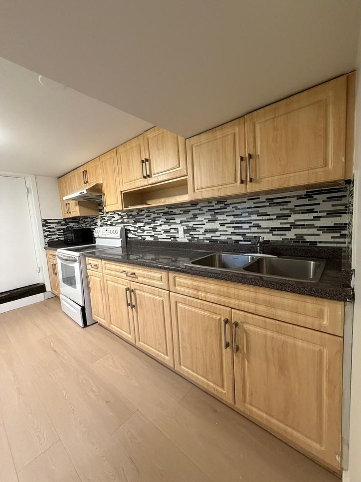 Mouldstade Rd - Photo 3 of 15