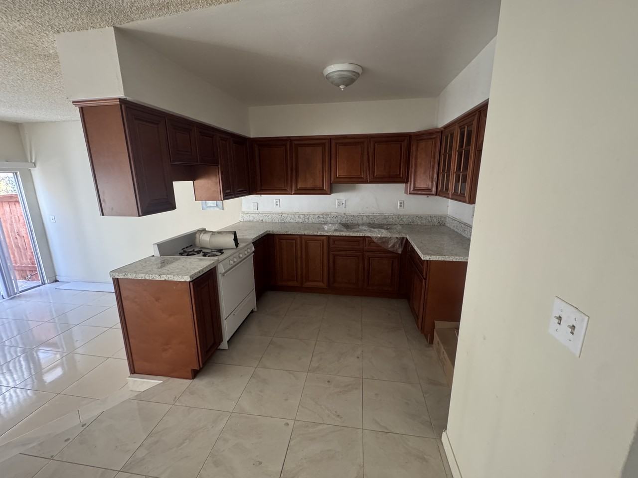 13115 Cypress St #15 - Photo 3 of 10