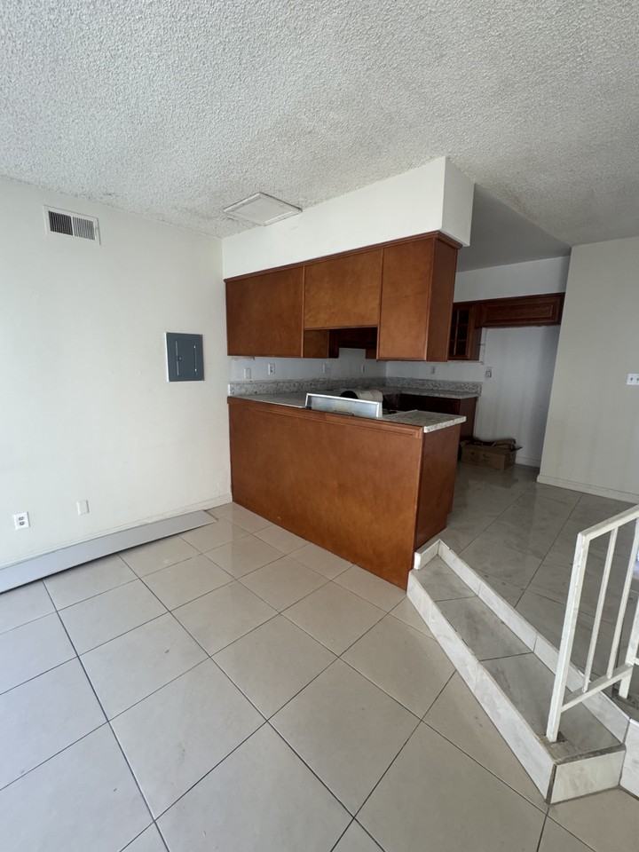 13115 Cypress St #15 - Photo 6 of 10