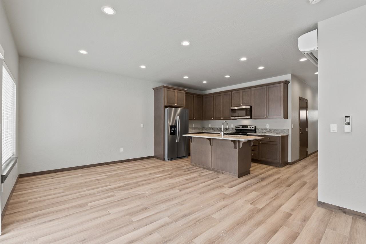 4 Seventh St #1 - Photo 6 of 19