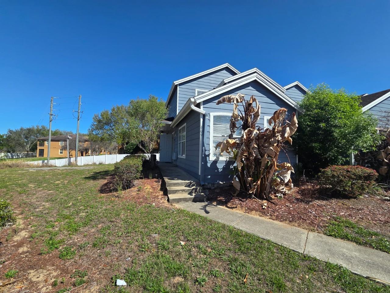 609 Caribbean Dr #B - Photo 2 of 29