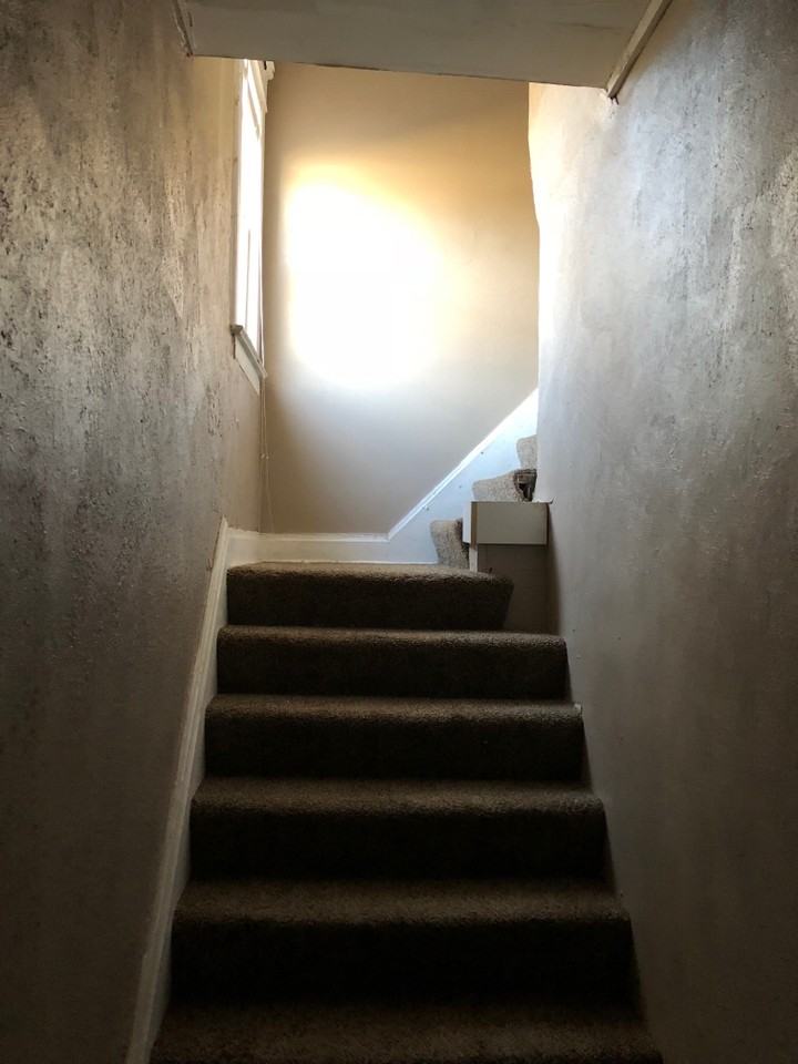 523 S Crysler Ave #B - Photo 4 of 5