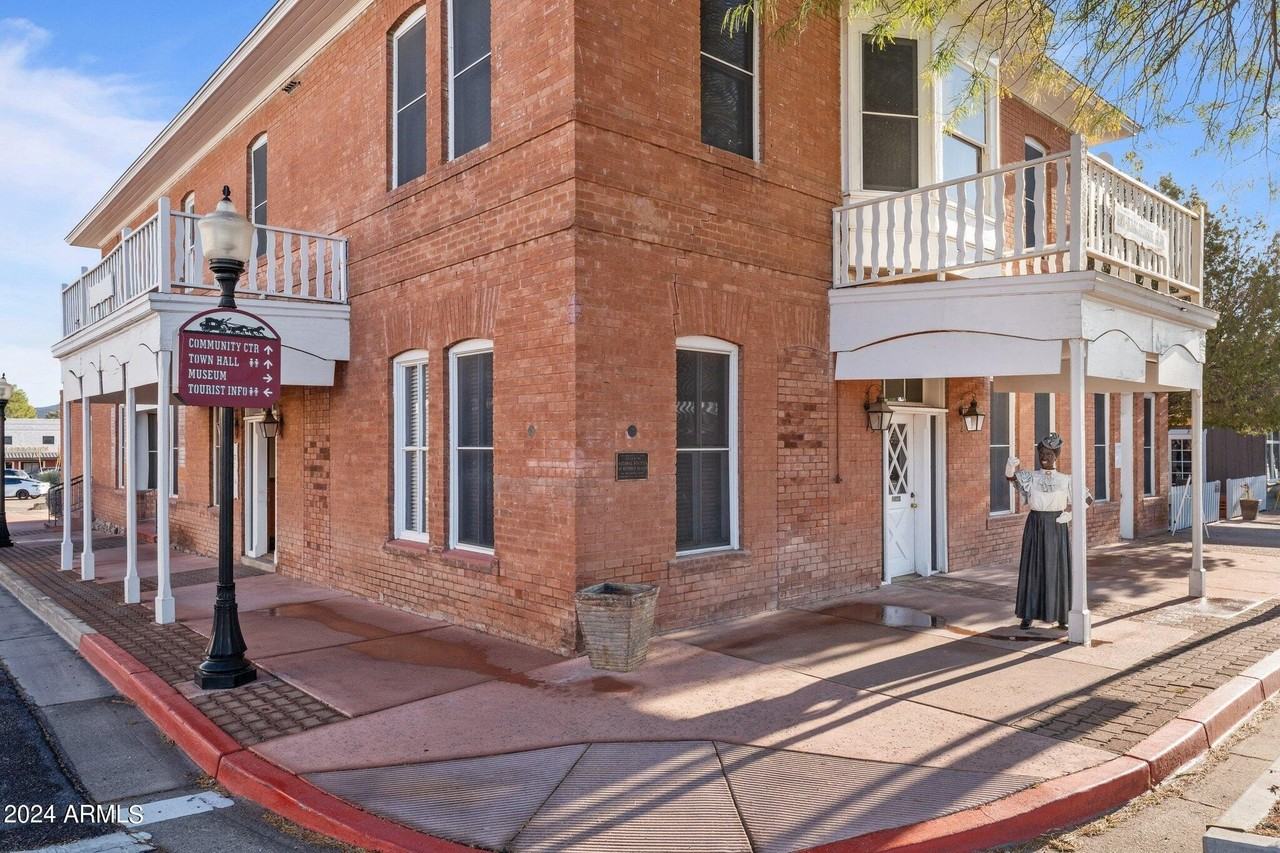 1 E Apache St - Photo 2 of 21