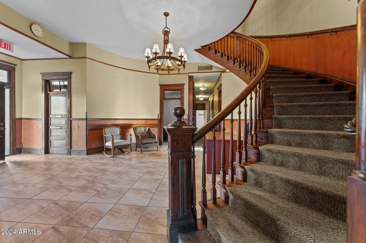 1 E Apache St - Photo 6 of 21