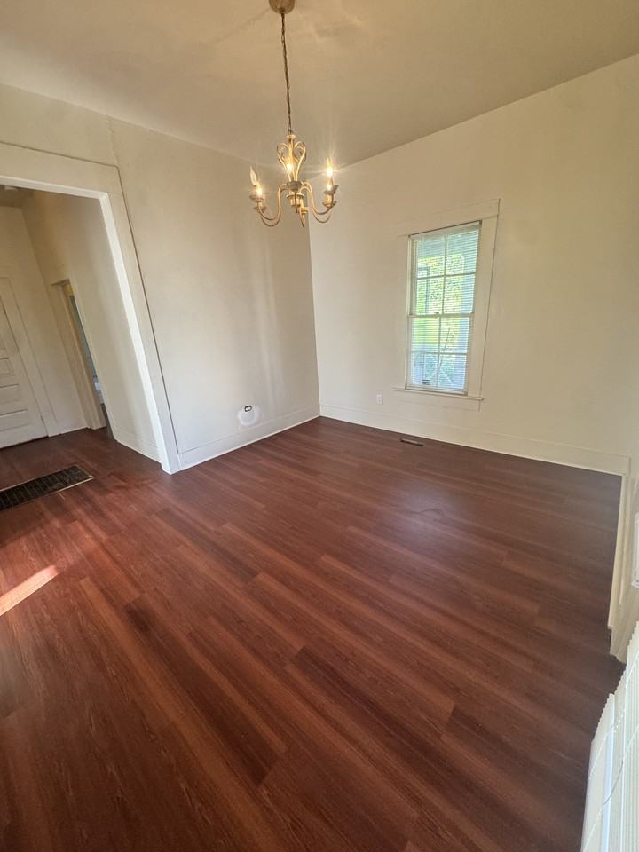 4208 47th Ave N #1 - Photo 3 of 19