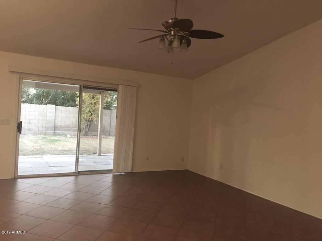 844 N Granite St - Photo 4 of 12