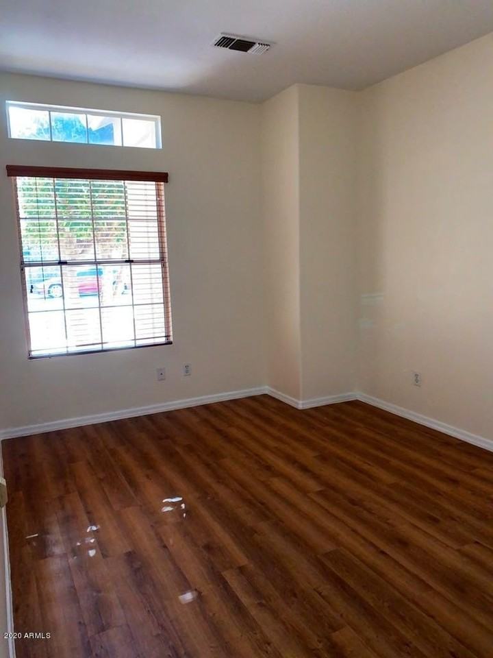 844 N Granite St - Photo 5 of 12