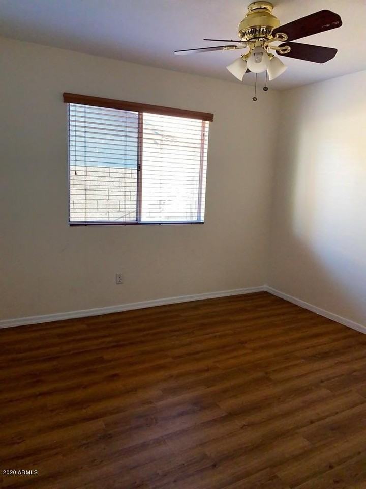 844 N Granite St - Photo 7 of 12