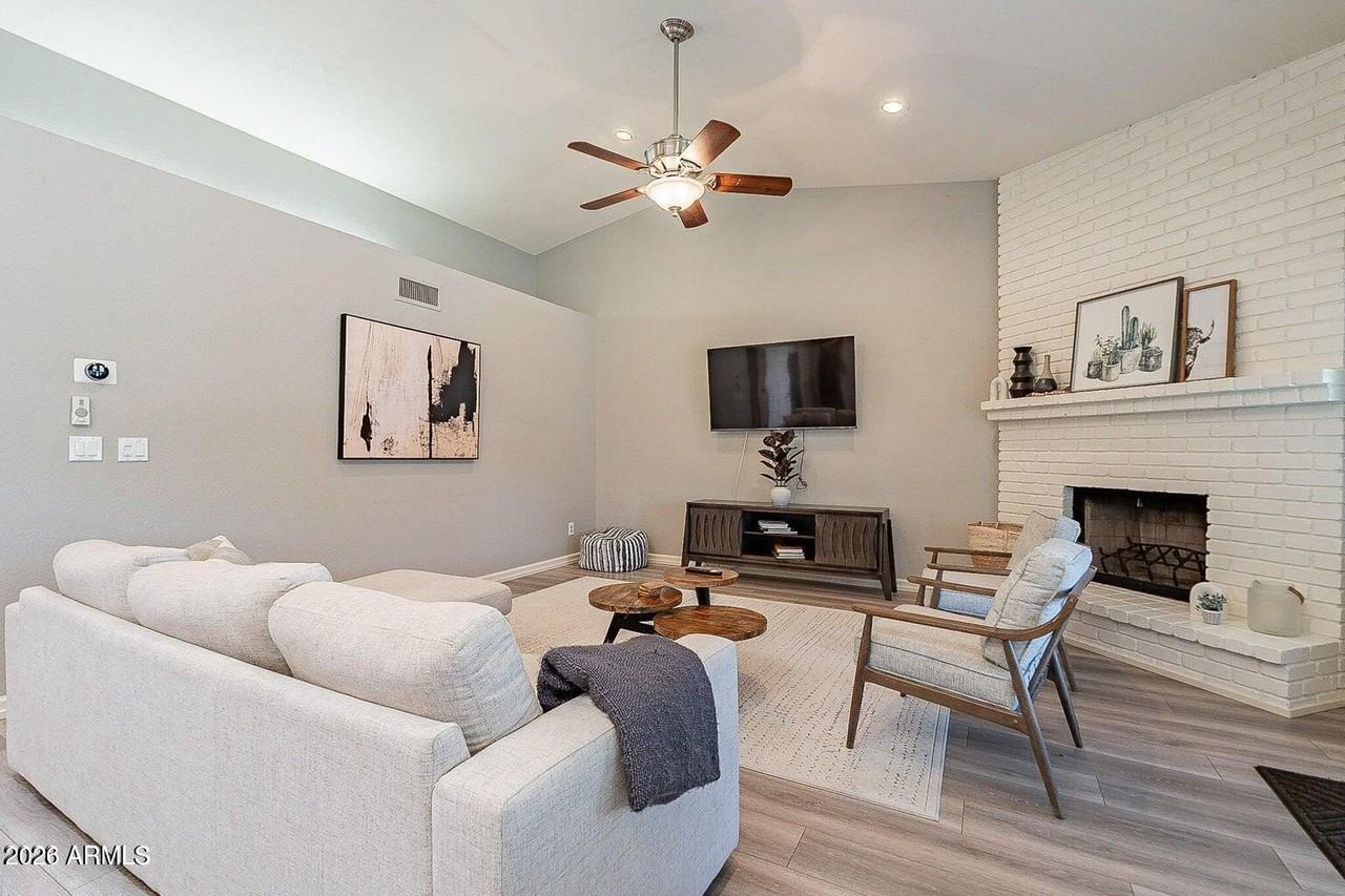 5879 E Le Marche Ave - Photo 5 of 35