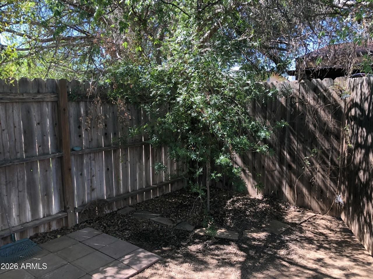 708 W Howe St Unit 1 - Photo 7 of 11