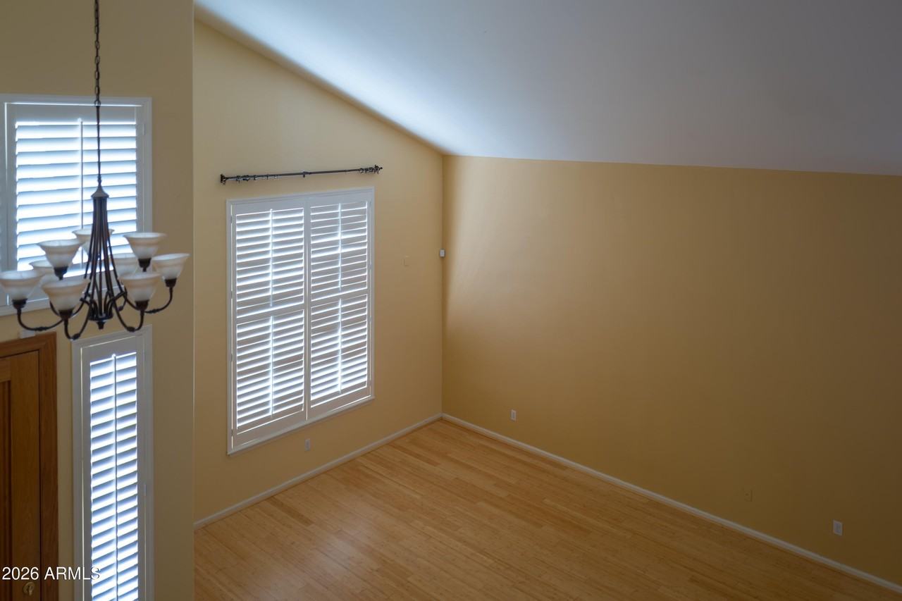 844 W Azalea Dr - Photo 5 of 26