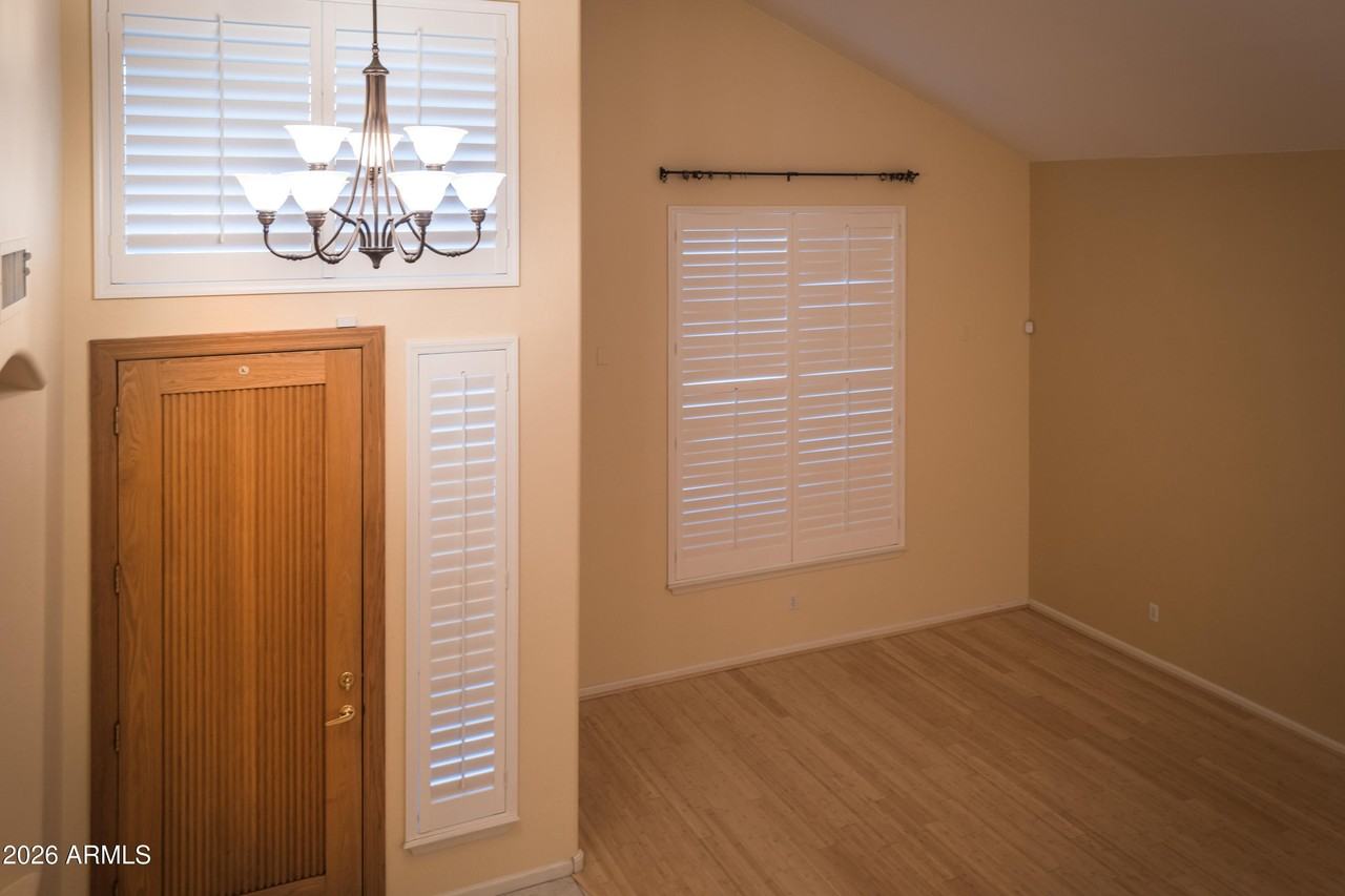 844 W Azalea Dr - Photo 6 of 26