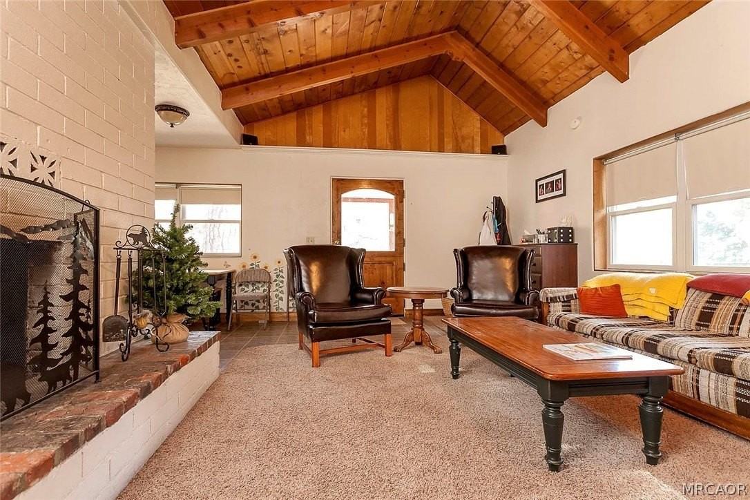 445 Booth Way - Photo 4 of 21