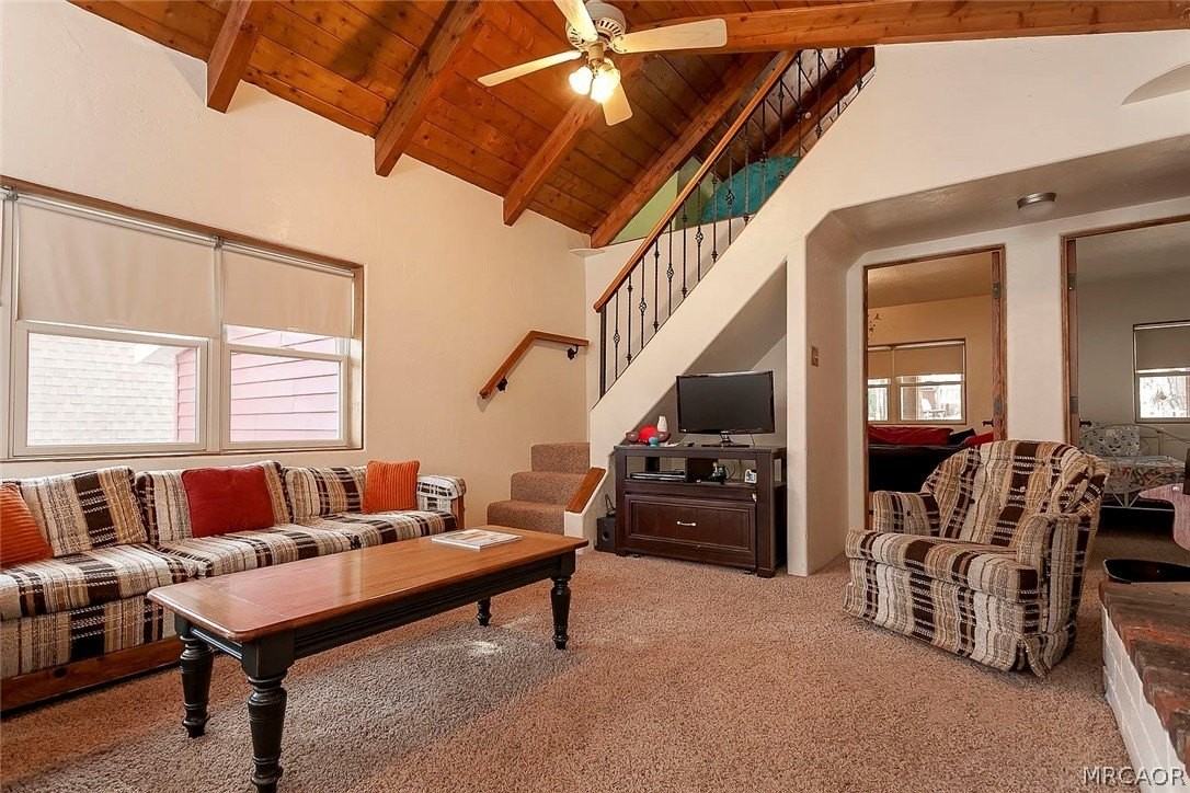 445 Booth Way - Photo 6 of 21