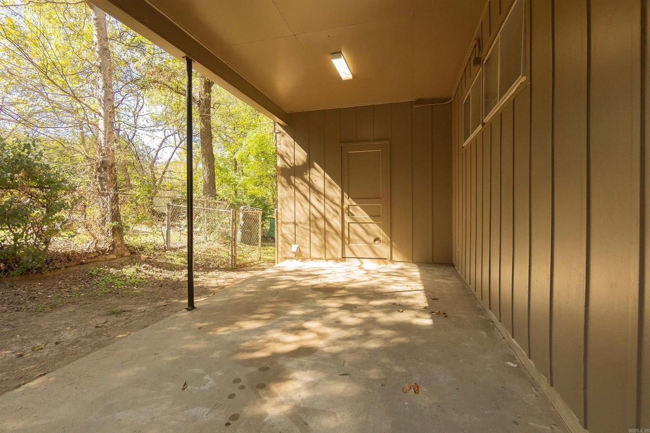 26 Greenway Dr - Photo 5 of 28