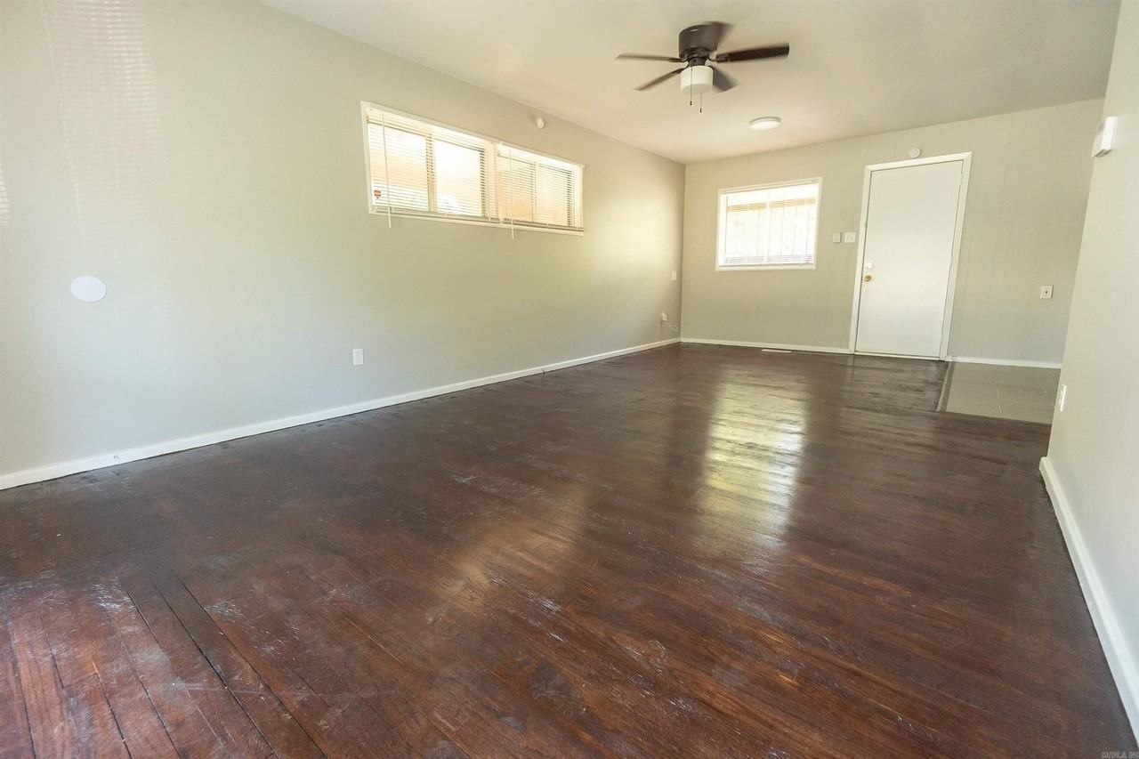 26 Greenway Dr - Photo 7 of 28