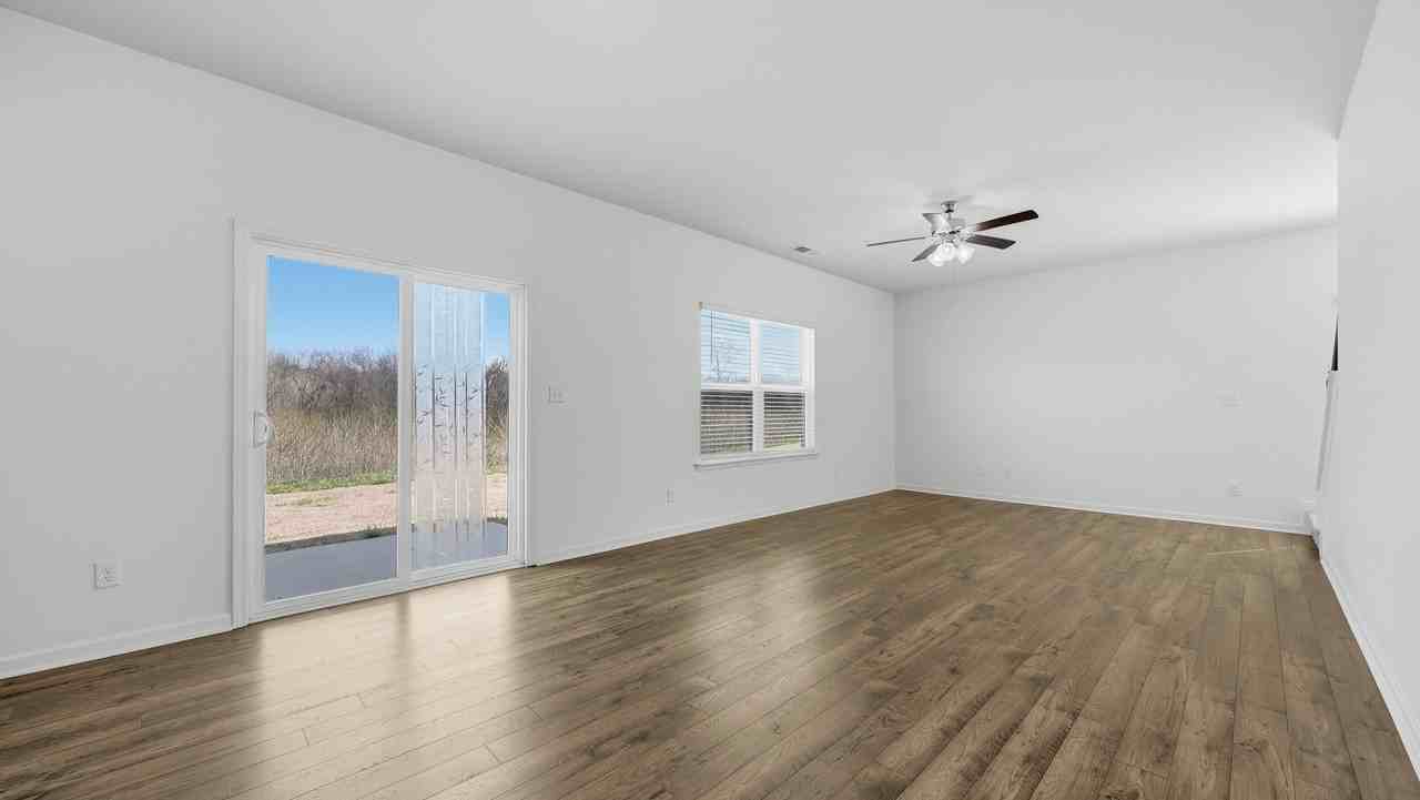 6059 Prickly Loop - Photo 6 of 26